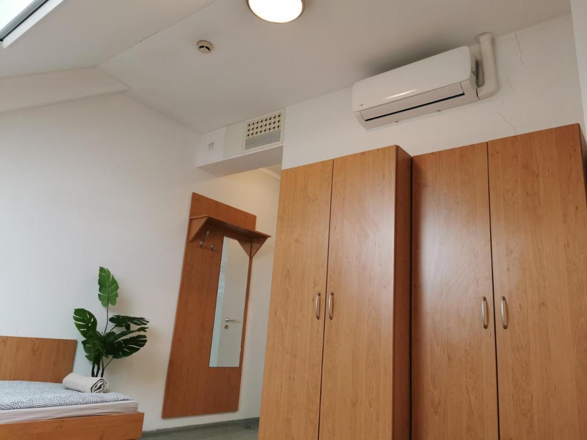Hid Ifjusagi Szallo Hostel Dunaújváros Екстериор снимка