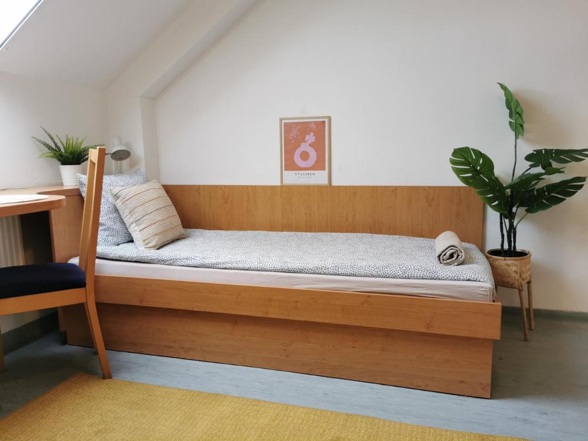 Hid Ifjusagi Szallo Hostel Dunaújváros Екстериор снимка